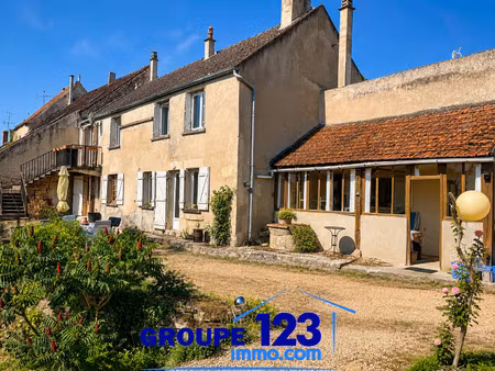 maison double sur les hauteurs de clamecy (58) de plus de 18