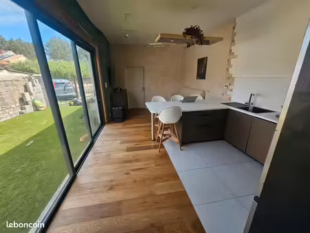 maison 55m² + cour 60m²