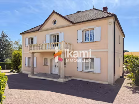 maison 8 pièces de 212 m2 à saligny 89100