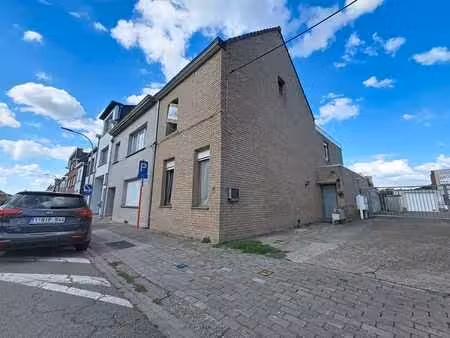 à rafraîchir - maison de 155m² habitables de 3 chambres + 2