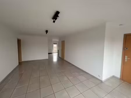 appart 3 chs à louer  terrasses 3ème ét grenier 120mcarré