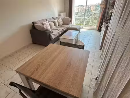 bail étudiant–nice bas cimiez/pasteur – 2p 52 m² – parking
