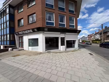 rez commercial facile d'accès