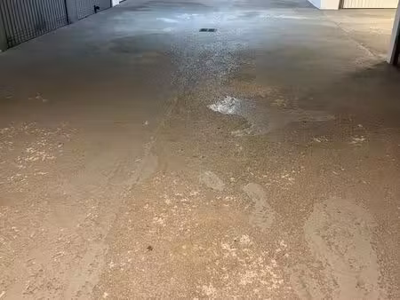 loue garage fermé