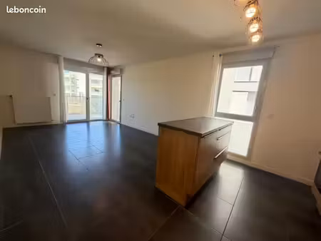 appartement 3 pièces 64 m²