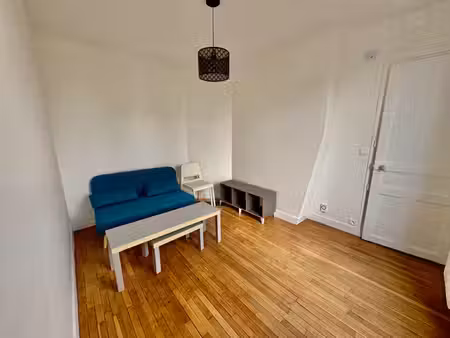 à louer : t2 meublé 31 05 m² saint-denis 760 € charges comprises