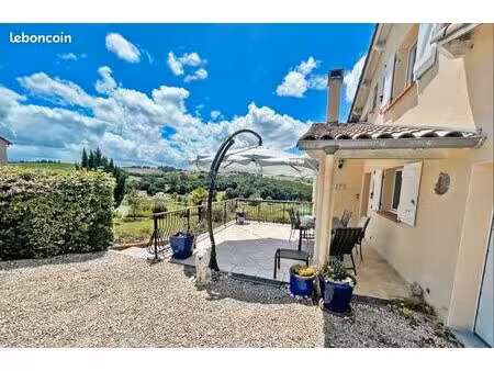 maison de maitre a vendre sur les hauteurs du lac de carla-bayle