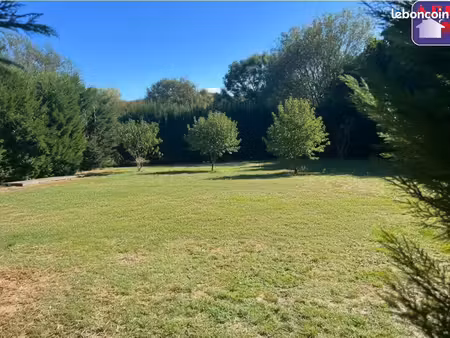 terrain 722 m² pailhes