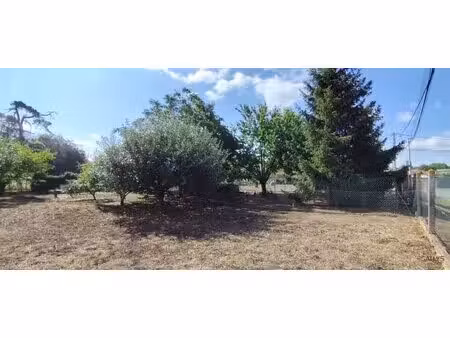en vente terrain non constructible – 37 000 € |gémozac