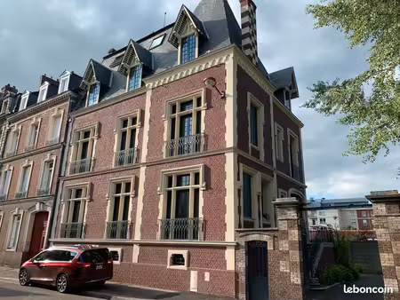 superbe 3p dans le plus bel immeuble d elbeuf avec parking
