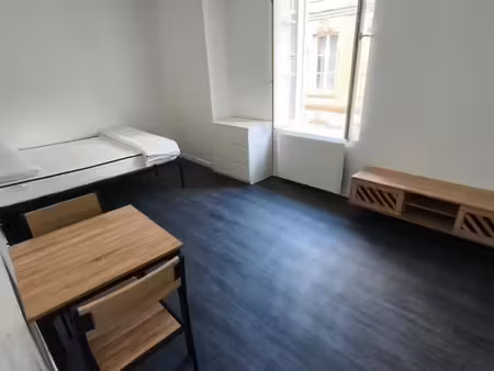 appartement 30m2 centre ville de charleville mézières