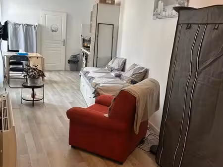 appartement t1 meublé  de 30 m2  avec grande terrasse