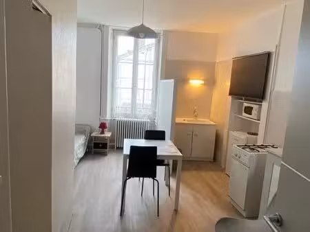 studio meublé