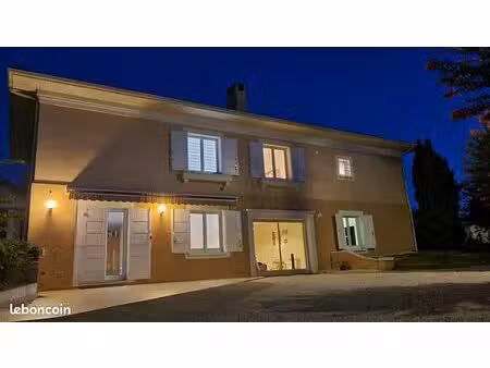 rez-de-chaussée de villa avec grand jardin – centre-ville de mont-de-marsan