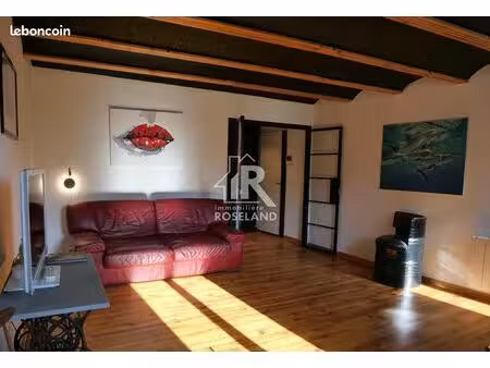 studio 1 pièce 35 m²