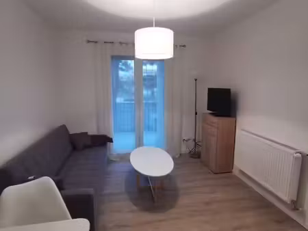t2 meublé rénové et meublé à perpignan (quartier du moulin à vent)