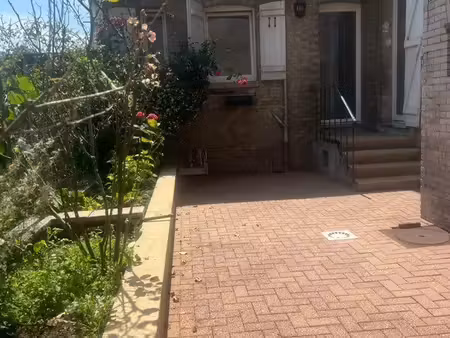 appartement f2 bis avec grande terrasse