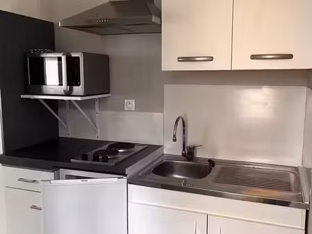 studio meublé 18m² à privas