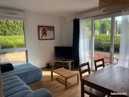 superbe t2 de 46 m² avec jardin privatif dans secteur résidentiel et proche des axes routi