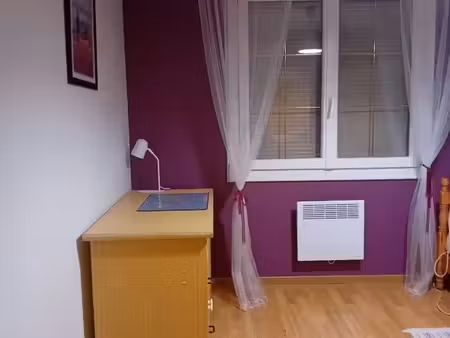 chambre meublée