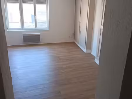 bel appartement f2 de 45 m² sin-le-noble centre