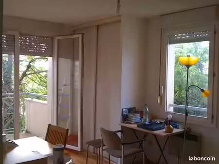 appartement t1 avec balcon et parking à la médiathèque  