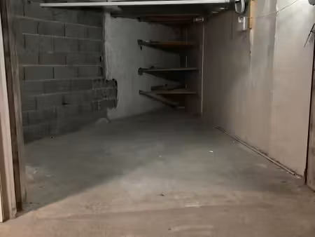 vends garage à gruissan