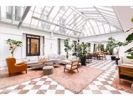 bureaux 800 m²