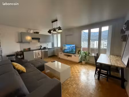 à vendre t3 renové  meublé et loué
