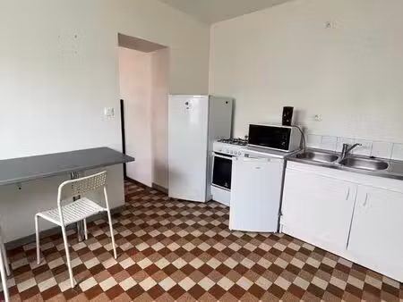 apparemment étudiant
