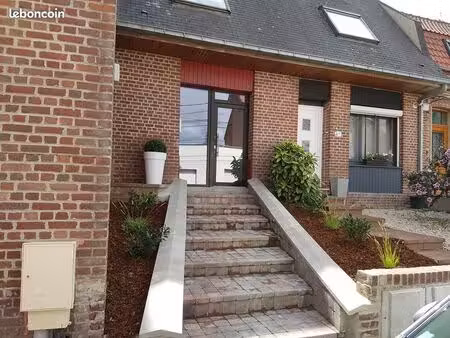 bel appartement esprit loft  disponible de suite