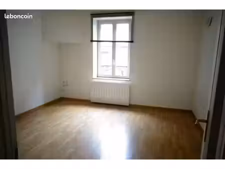grand studio entre artem et le centre ville
