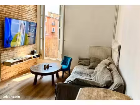 location t4/5 - gignac - triplex