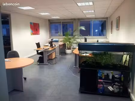 loue bureau climatisé 96m2 gorge de loup 1200 mois cnc