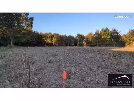 terrain 612 m² le tour-du-parc