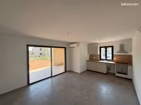t2 location a. l année