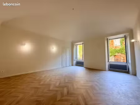 appartement t3 rénové traversant 96 m² - cœur d’ajaccio