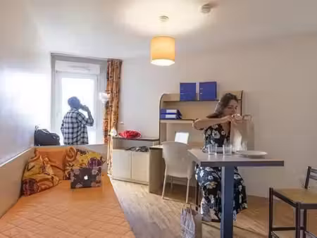 studio 1 pièce 16 m²