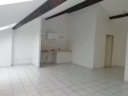 t1 bis - 310 cours lafayette 69003 lyon