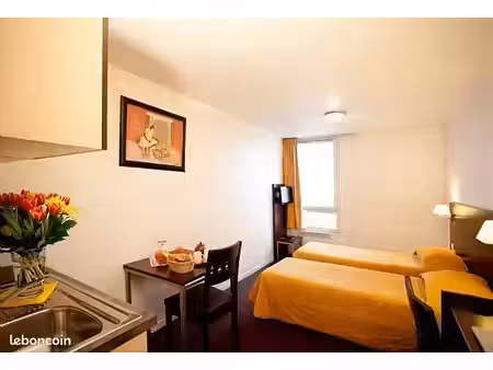 studio 1 pièce 18 m²