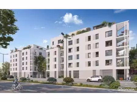 local commercial 67 m²