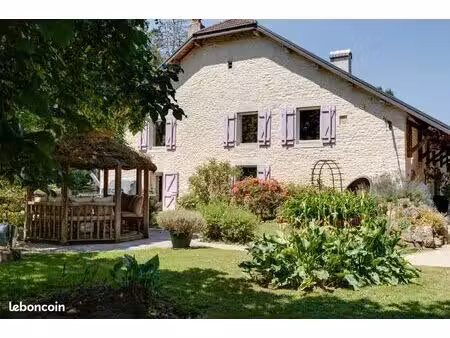 moulin 7 pièces 320 m²