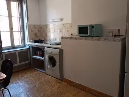 a louer grand studio meublé
