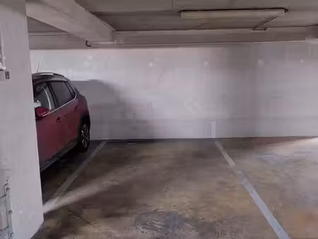 place de parking sécurisée en sous-sol – t9 la briqueterie