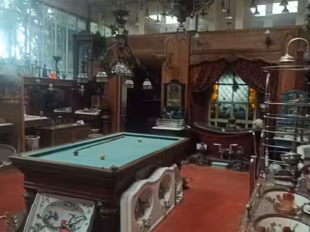 grande propriété artisanale de 400 m2 habitables