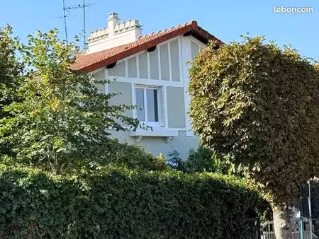 maison rénovée à vendre dans le quartier prisé du petit val à sucy-en-brie
