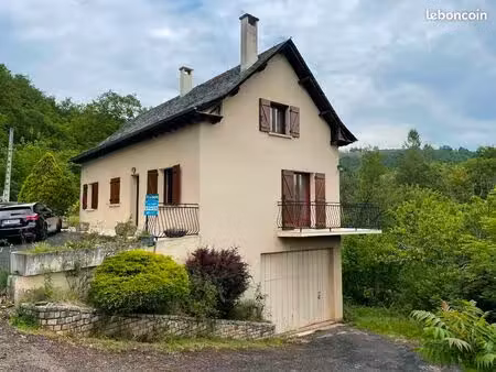 à vendre – belle maison à proximité d’estaing et du lot