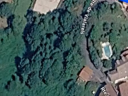 terrain 6700 m²