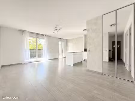 appartement 3 pièces 64 m²