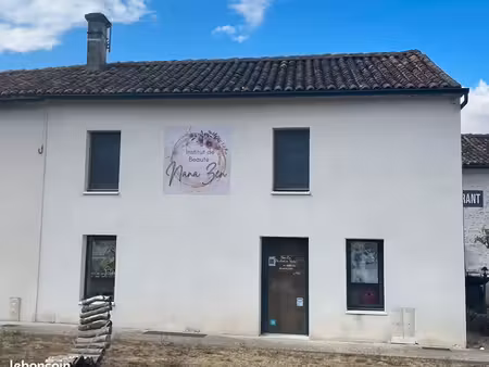local commercial 55 m² — place commerçante — balzac (16)